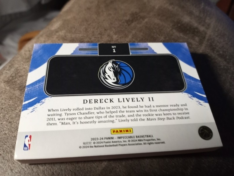 2023-24 Panini Impeccable Dereck Lively II #1 Red Draft Logoman Silver Bar RC /8 view 2