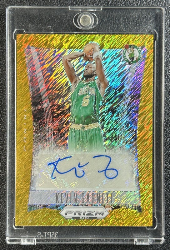KEVIN GARNETT 2023-24 PANINI PRIZM DECA #DS-GAR AUTO GOLD SHIMMER FOTL 09/10