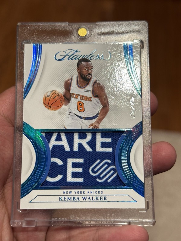 2021-22 Panini Flawless Patch Kemba Walker #PT-JCR Patch 1/1 Knicks Tag view 2