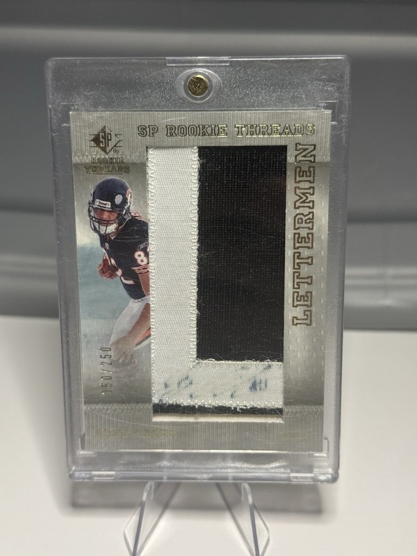 2007 SP Threads Rookie Lettermen Patch Auto #'d /250 Greg Olsen Chicago Bears