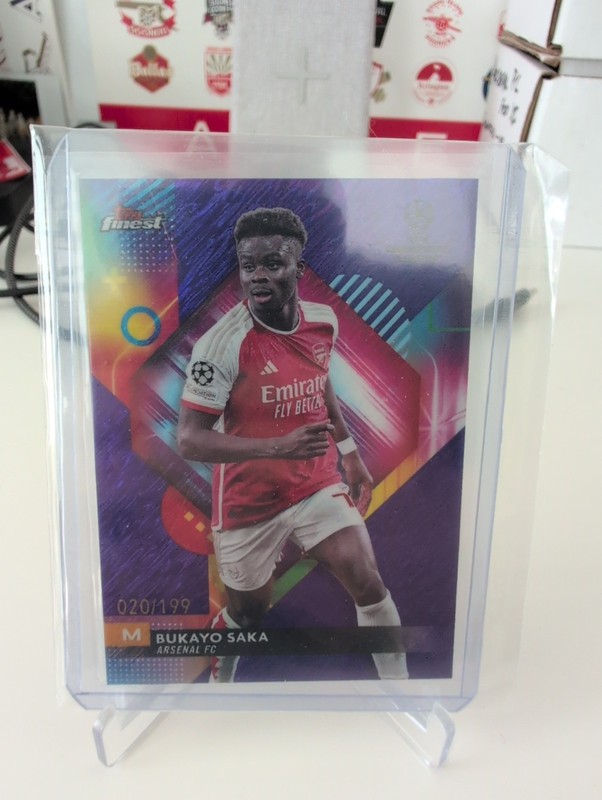 2023-24 Topps Finest UEFA CC Bukayo Saka #10 Purple Shimmer Refractor /199