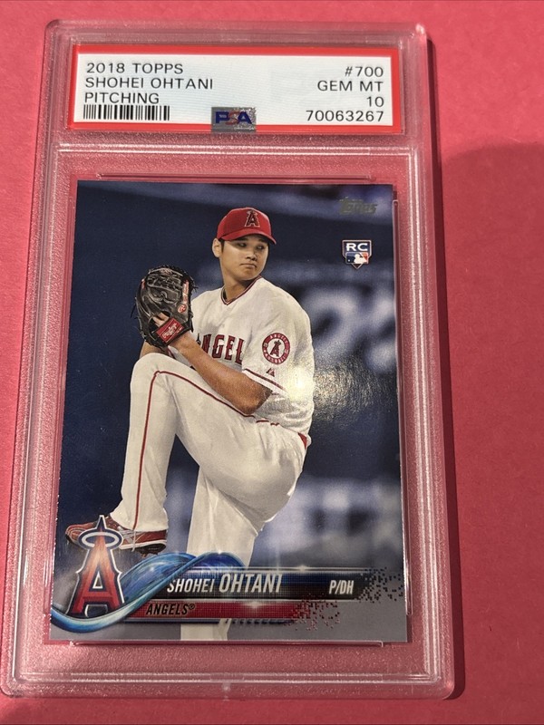 2018 Topps Baseball Shohei Ohtani #700 RC Rookie Pitching PSA 10