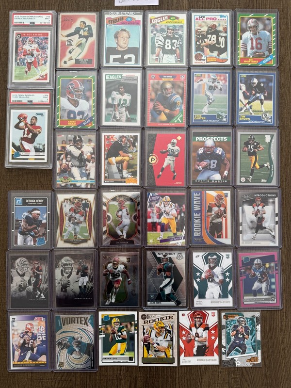 Football Card Lot 1955-2021 (393 cards) Vintage, PSA, HOF, AUs, RCs - BV $1,020+ view 2