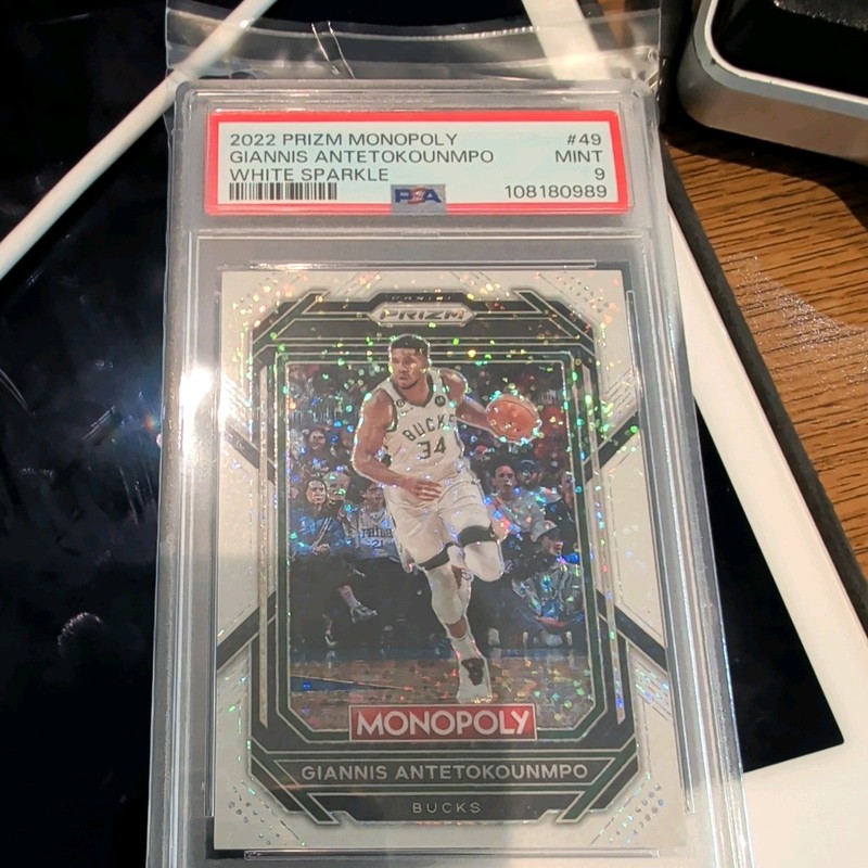 2022-23 Panini Prizm Monopoly - Giannis Antetokounmpo White Sparkle Prizm PSA 9