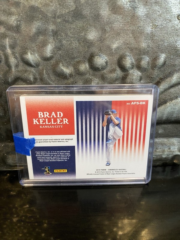 2019 Panini Chronicles Brad Keller America's Pastime Patch Auto 18/25 - Royals view 2