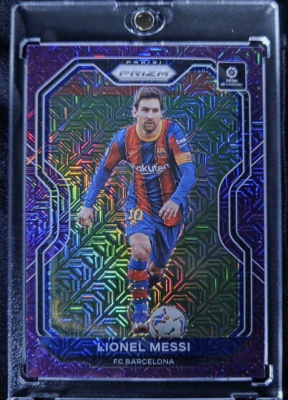 2020 Chronicles Lionel Messi Prizm La Liga Purple Mojo #15 Barcelona