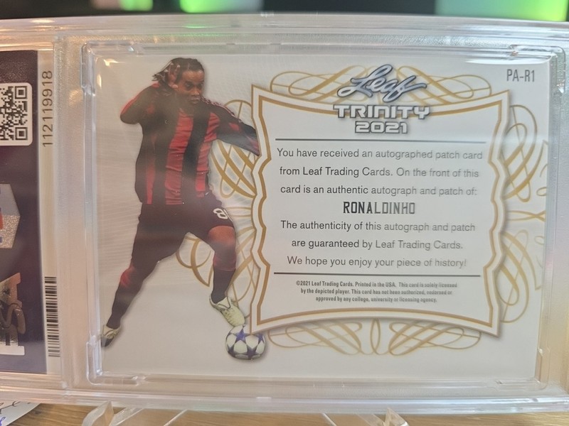 Ronaldinho Auto /5 Match Worn Patch view 2