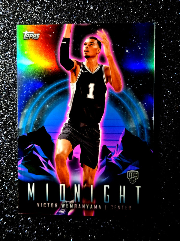2023-24 Victor Wembanyama RC Topps Midnight Zodiac Rookie Refractor #50 SP 🔮🔮