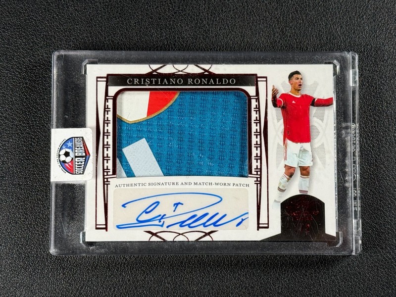 CRISTIANO RONALDO 2022 LEAF TRINITY MATCH WORN LOGO PATCH AUTO RED GU JERSEY 2/2