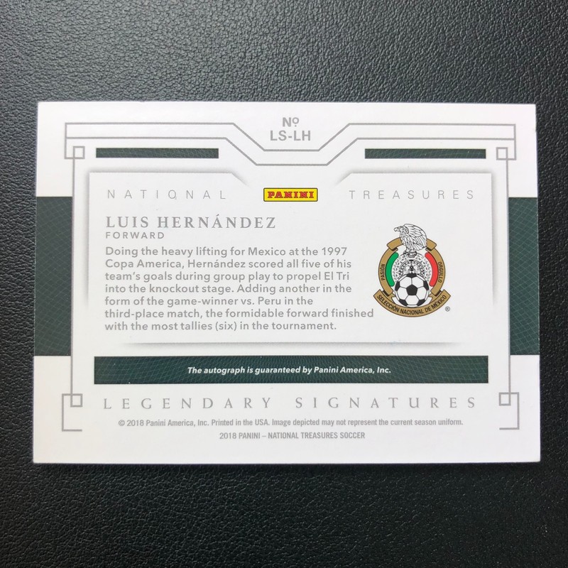 2018 Panini National Treasures Legendary Signatures Luis Hernandez /25 Auto view 2