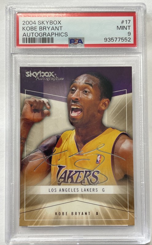 2004 SKYBOX AUTOGRAPHICS #17 KOBE BRYANT PSA 9 Los Angeles Lakers HOF 