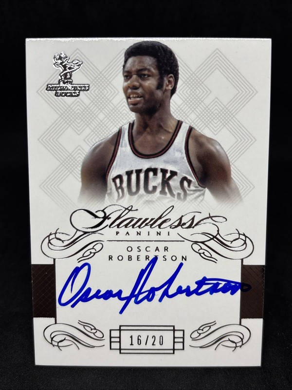 OSCAR ROBERTSON 2013-14 PANINI FLAWLESS AUTOGRAPHS AUTO 16/20 - #FL-OR - Bucks