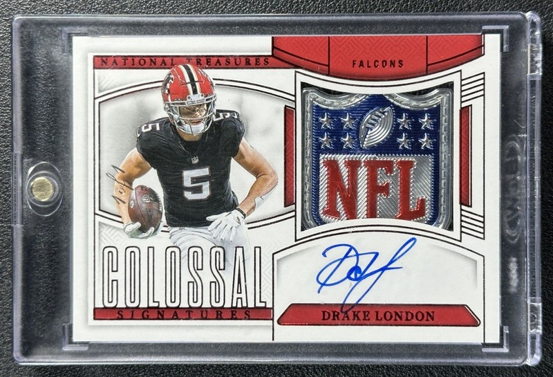 DRAKE LONDON 2024 NATIONAL TREASURES COLOSSAL NFL SHIELD PATCH AUTO FALCONS 1/1