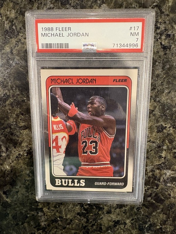 1988-89 Fleer - Michael Jordan #17 PSA 7