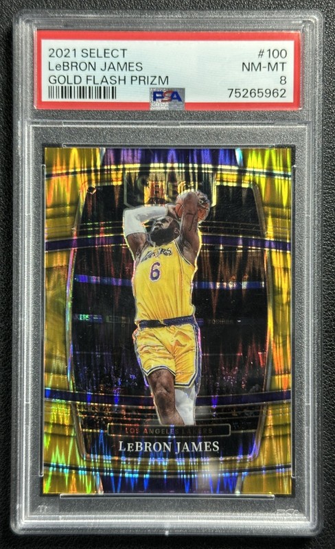 LEBRON JAMES PSA 8 2021-22 PANINI SELECT #100 GOLD FLASH PRIZM CONCOURSE 3/10