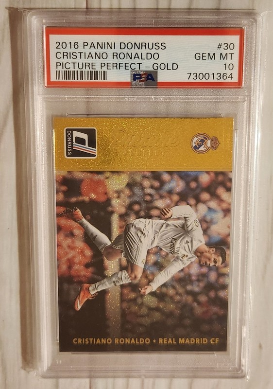 2016 PANINI DONRUSS PICTURE PERFECT GOLD #30 CRISTIANO RONALDO PSA 10