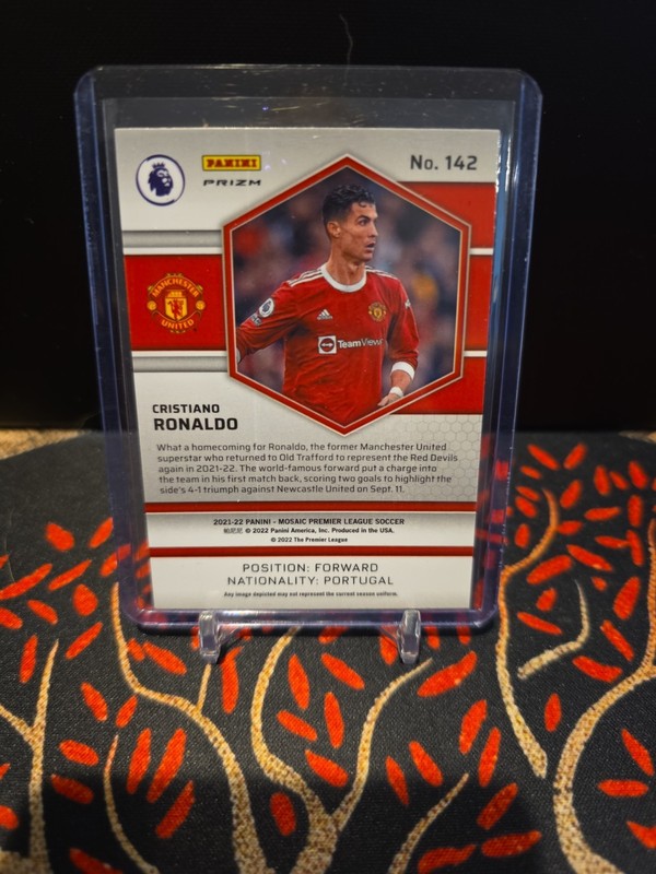 Cristiano Ronaldo 2021-2022 Panini Prizm Mosaic Gold - Manchester United view 2