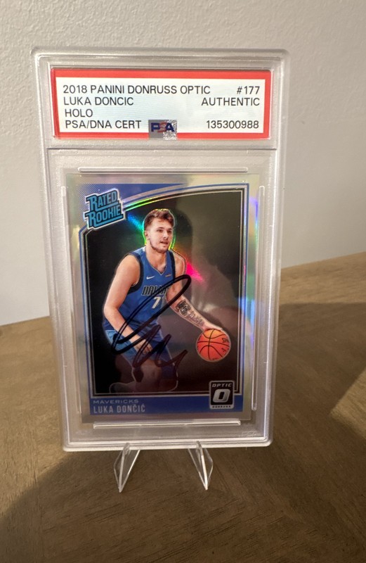 2018-19 Panini Donruss Optic - Rated Rookie Luka Dončić Holo Prizm (RC) Auto