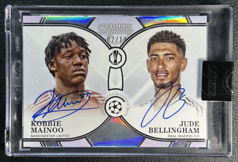 KOBBIE MAINOO JUDE BELLINGHAM 2024-25 TOPPS DYNASTY UCC ON-CARD DUAL AUTO 2/10