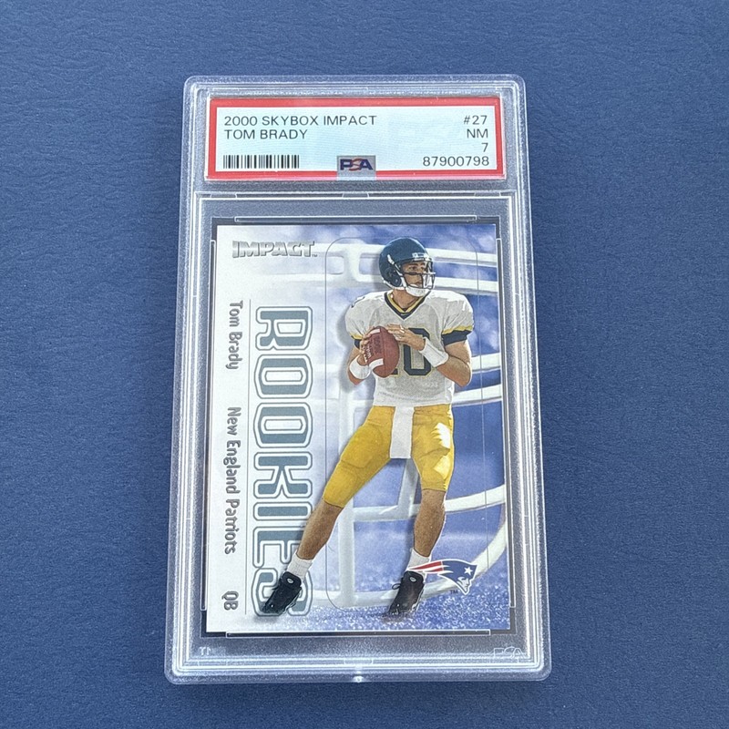 2000 SKYBOX IMPACT #27 TOM BRADY ROOKIE RC PSA 7