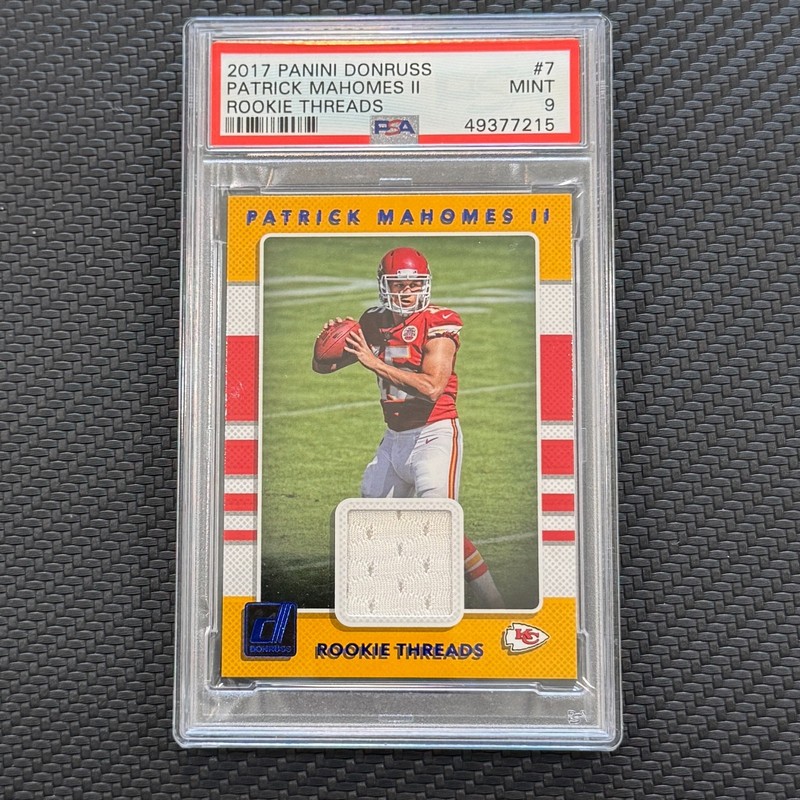 2017 Panini Donruss Patrick Mahomes Rookie Threads BLUE #7 PSA 9 Player Worn RC