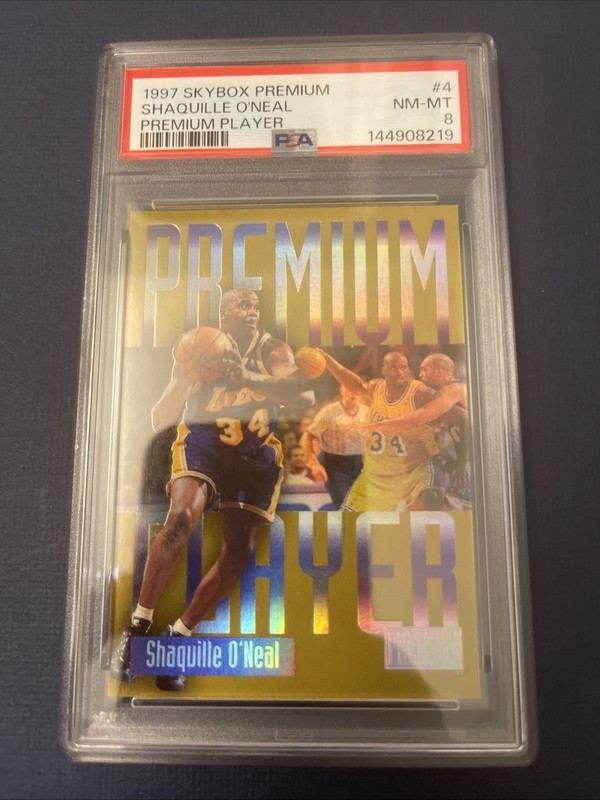 1997 SHAQUILLE O’NEAL Skybox Premium Premium Player #4 PSA 8