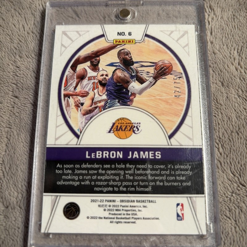 2021-22 Obsidian Tunnel Vision Electric Etch Purple #/75 LeBron James No. 6 SP view 2