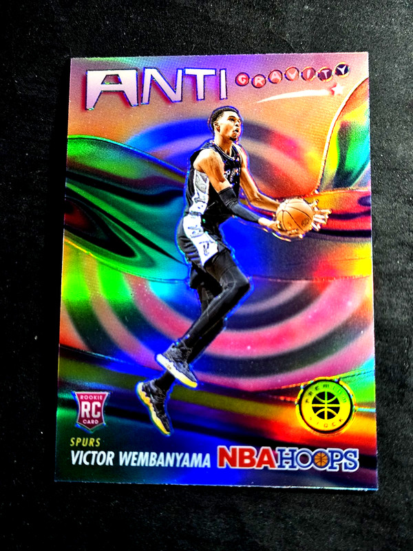 2023-24 Panini Premium Stock Victor Wembanyama Silver Prizm Anti Gravity RC #5💥 view 2