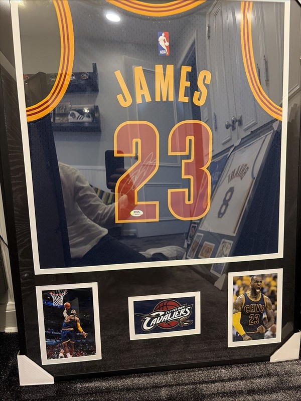 LeBron James Signed Jersey PSA Authentic Auto Framed!!!