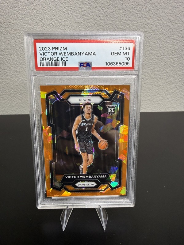 Panini Prizm 2023-24 Victor Wembanyama #136 Orange Ice RC PSA 10 Spurs