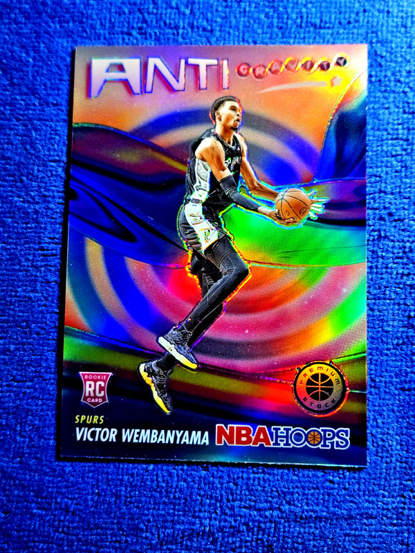 2023-24 Panini Premium Stock Victor Wembanyama Silver Prizm Anti Gravity RC #5💥
