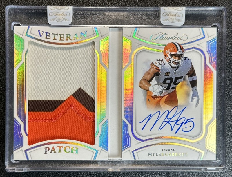 MYLES GARRETT 2025 PANINI FLAWLESS VETERAN BOOKLET 3 COLOR PATCH AUTO /10 BROWNS