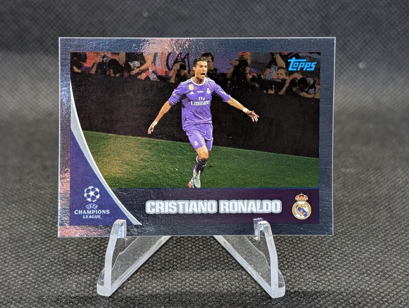 2017-18 Topps UEFA Champions League CRISTIANO RONALDO SILVER FOIL Sticker #597