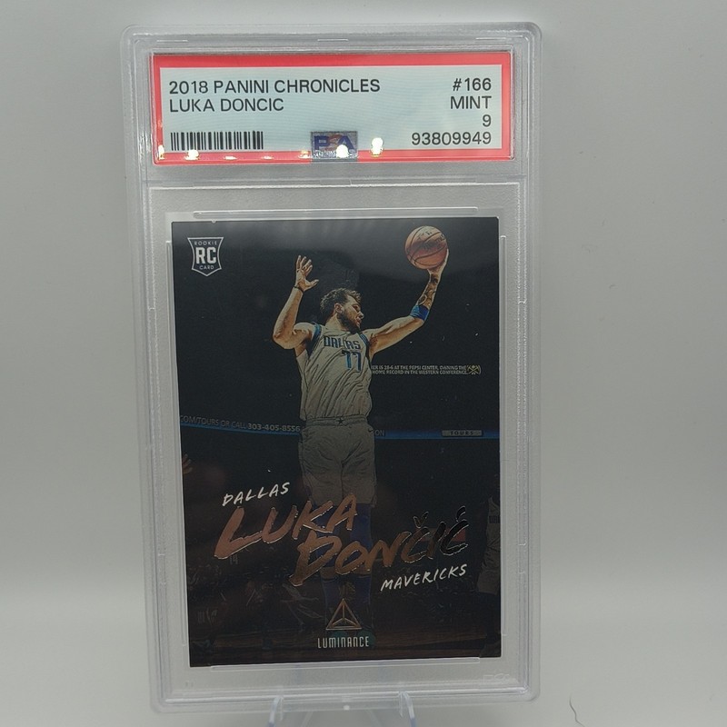 Panini 2018-19 Chronicles Luminance Luka Dončić Rookie #166 Mavericks PSA 9