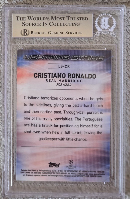 2017-18 "Rare" Christiano Ronaldo Topps Chrome Refractors Beckett Authentic Auto view 2