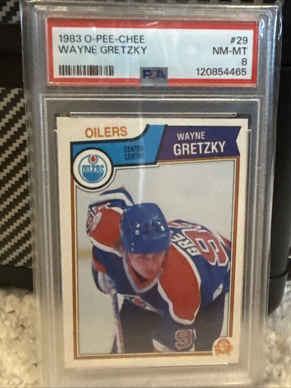 1983 O-Pee-Chee OPC #29 Wayne Gretzky HOF PSA 8 Oilers