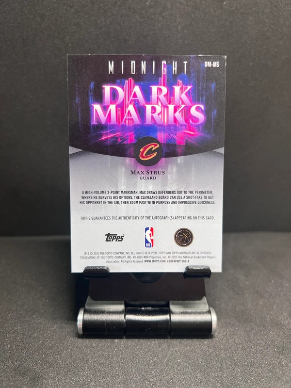 2025 TOPPS MIDNIGHT MAX STRUS 1/1 AUTO view 2