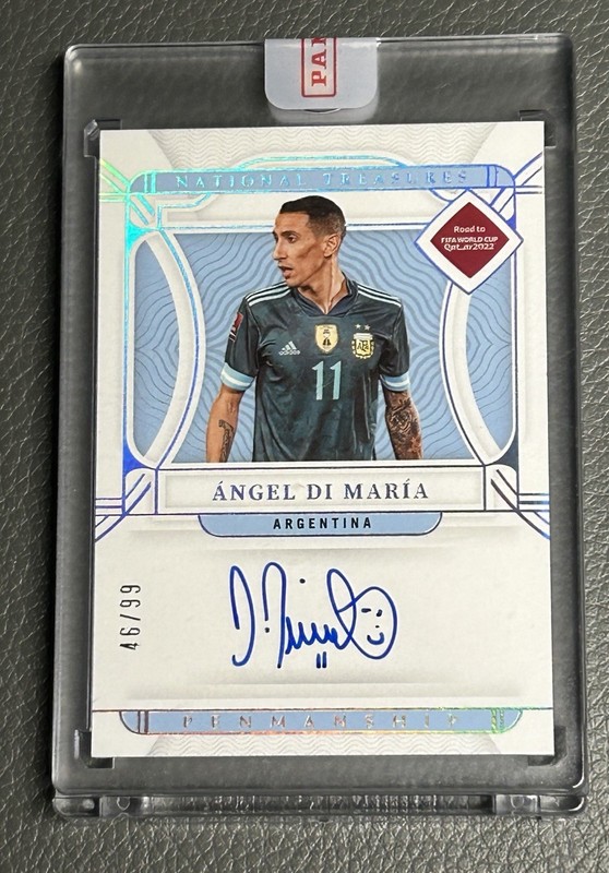 2022 National Treasures FIFA Angel Di Maria ON CARD AUTO 46/99 Argentina