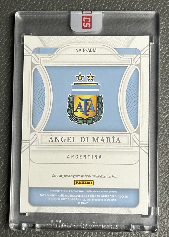 2022 National Treasures FIFA Angel Di Maria ON CARD AUTO 46/99 Argentina view 2