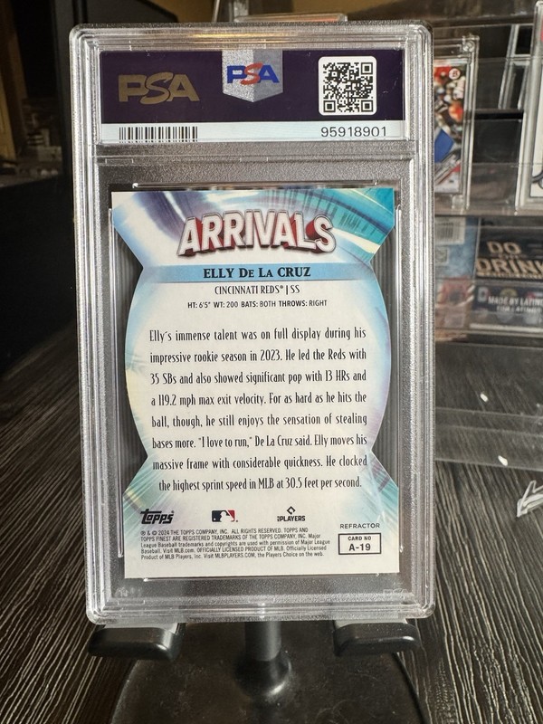 2024 Topps Finest Elly De La Cruz Arrivals Refractor PSA 10 view 2