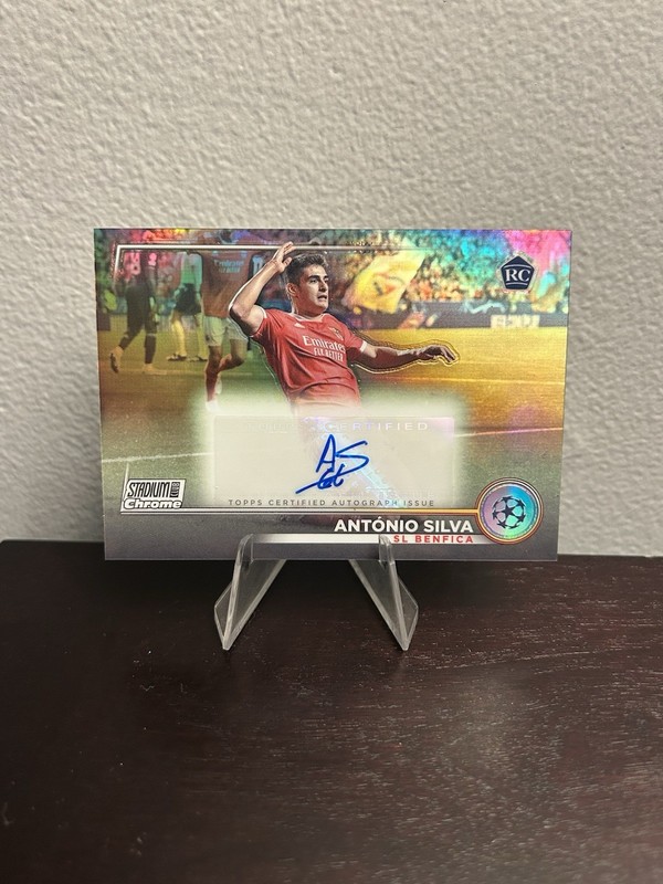 2022 Topps Stadium Club Chrome UEFA Competitions Antonio Silva Auto (RC)