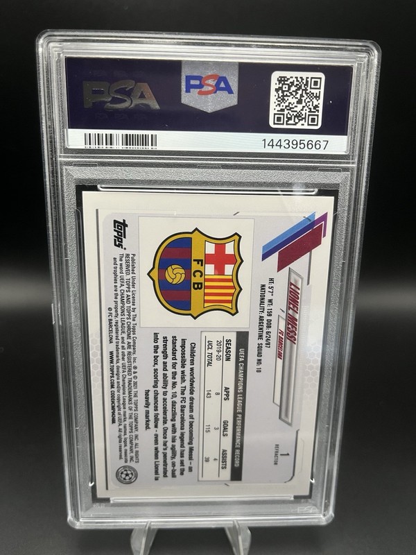 2020-21 Topps Chrome Uefa Champions League - Lionel Messi #1 Refractor view 2