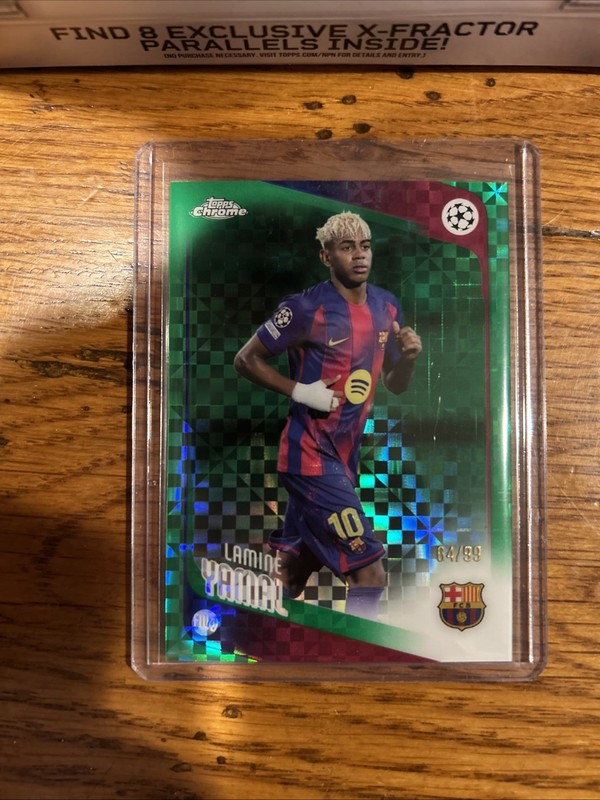 2025-26 Topps Chrome UEFA CC Green X-Fractor Lamine Yamal #10 FC Barcelona /99