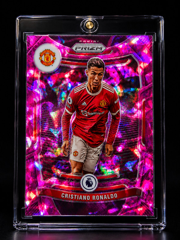 CRISTIANO RONALDO GOAT NEON PINK CRACKED ICE REFRACTOR PRIZM Card WORLD CUP