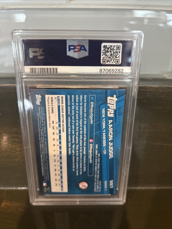 2017 Topps - Aaron Judge #287 Fielding (RC) PSA 10 view 2