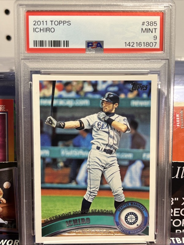 2011 Topps #385 Ichiro SUZUKI PSA 9 HOF Mariners Fresh Grade