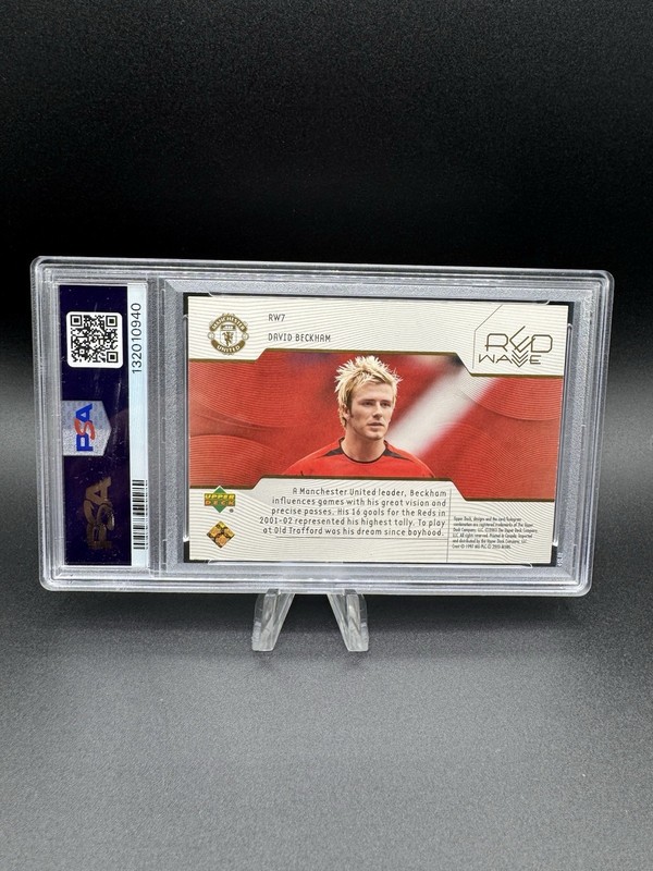 2003 Upper Deck David Beckham Red Wave /999 view 2