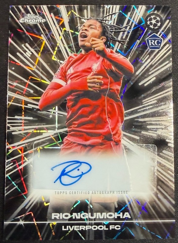 2025-26 Topps Chrome UEFA UCC Rio Ngumoha Black Lazer RC Auto BLA-RN LIVERPOOL