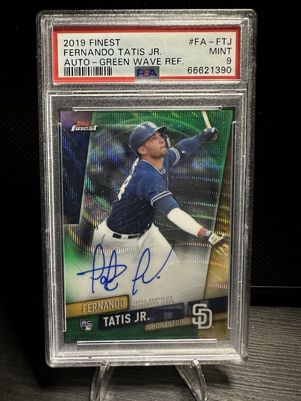 2019 Topps Finest - Autographs Fernando Tatís Jr. #FA-FTJ Green  /99  (RC) PSA 9
