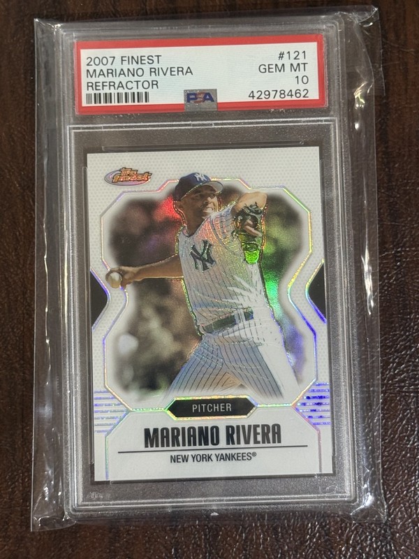 2007 Finest #121 Mariano Rivera Refractor PSA 10